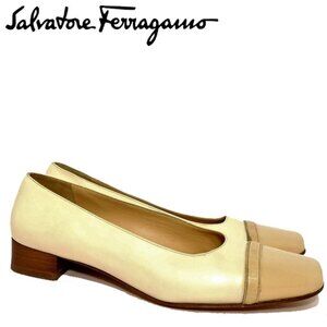 Salvatore Ferragamo Vintage Luxury Cap Toe Flats Sz 8.5 Narrow